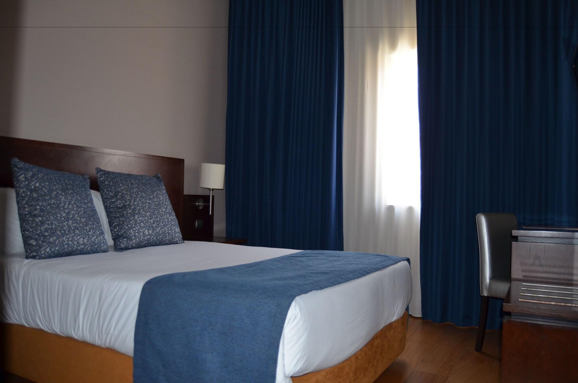 Hotel Торес Новас Екстериор снимка