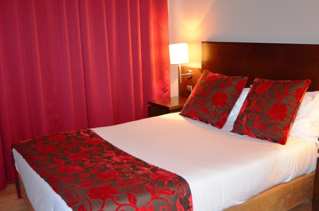 Hotel Торес Новас Екстериор снимка